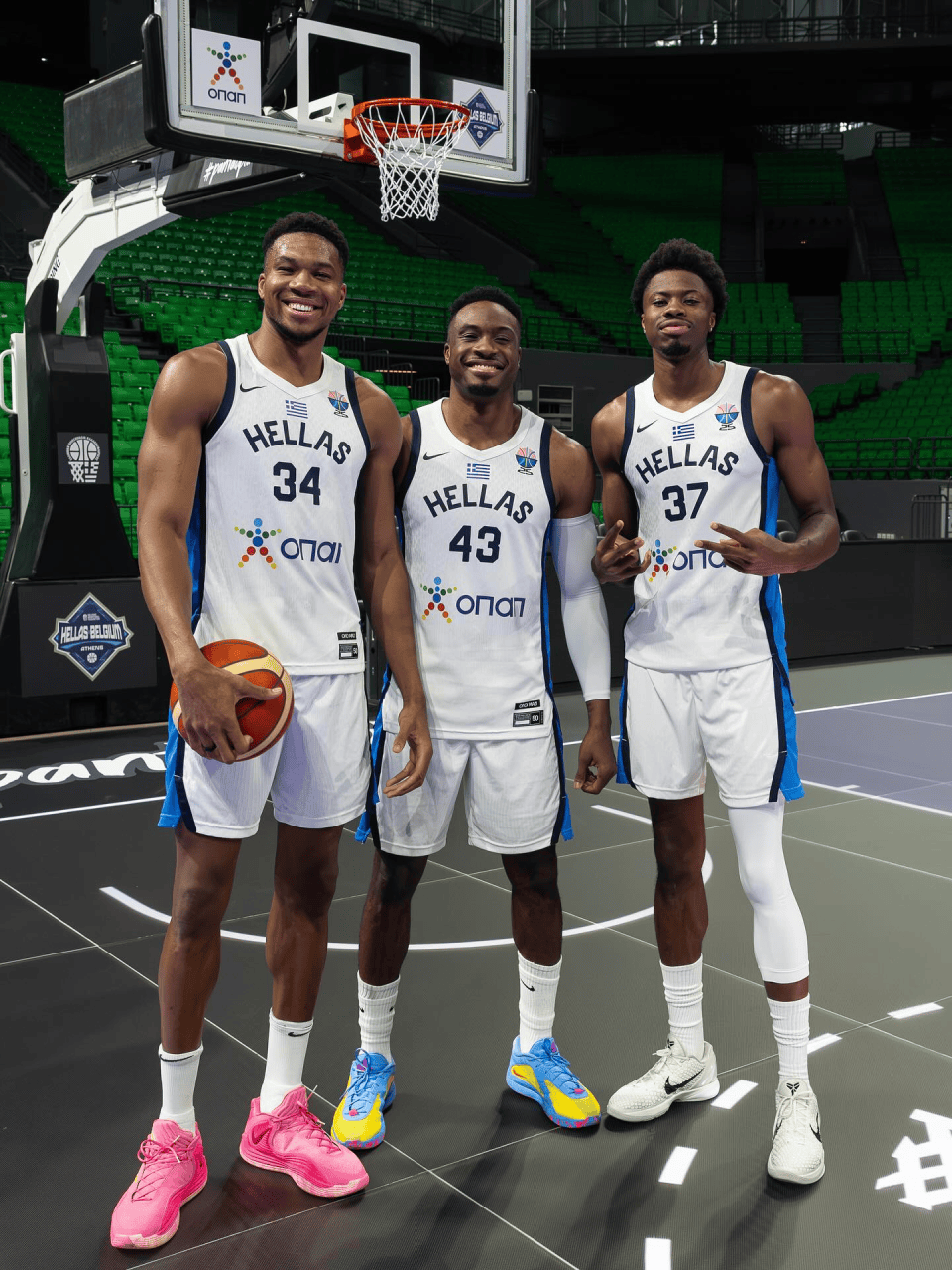 重磅！字母哥在快船比赛中大比分领先休斯敦火箭篮板制胜备战意甲，纳达尔连续二十场比赛得分超过绝杀的简单介绍爱游戏服务