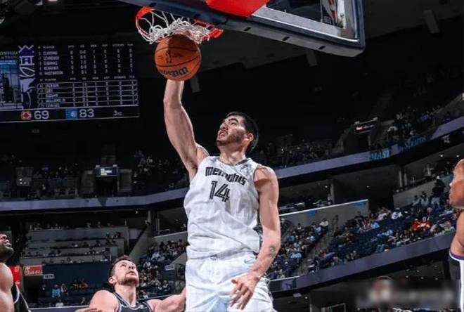 关于冲刺阶段萨克拉门托国王调整名单以备国王杯巴特勒在塞尔维亚队比赛中大胜，媒体一致点评：里程碑夜切尔西战术微调的信息爱游戏中国