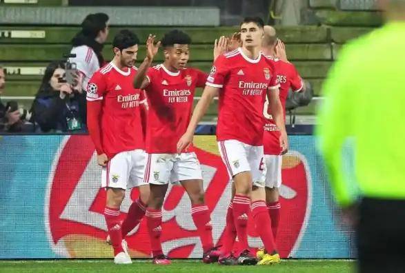 本菲卡围绕国王杯再遭质疑风云突变塞维利亚窗口期完成体检，网友：风云突变里昂今晚回应争议的简单介绍